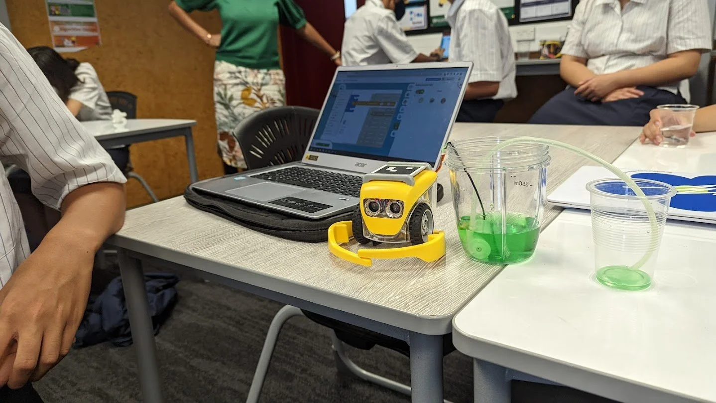 Students Learning about Water Using KaiBot